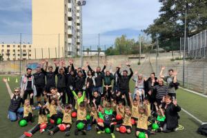 Solidarité et sport : organisation d'un match de football aux côtés d'enfants ukrainiens